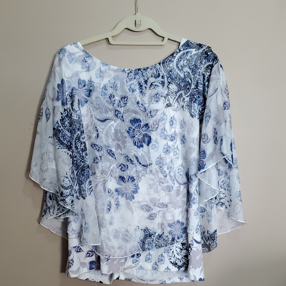 Cleo Floral Blue and White Women's Top Size Xl